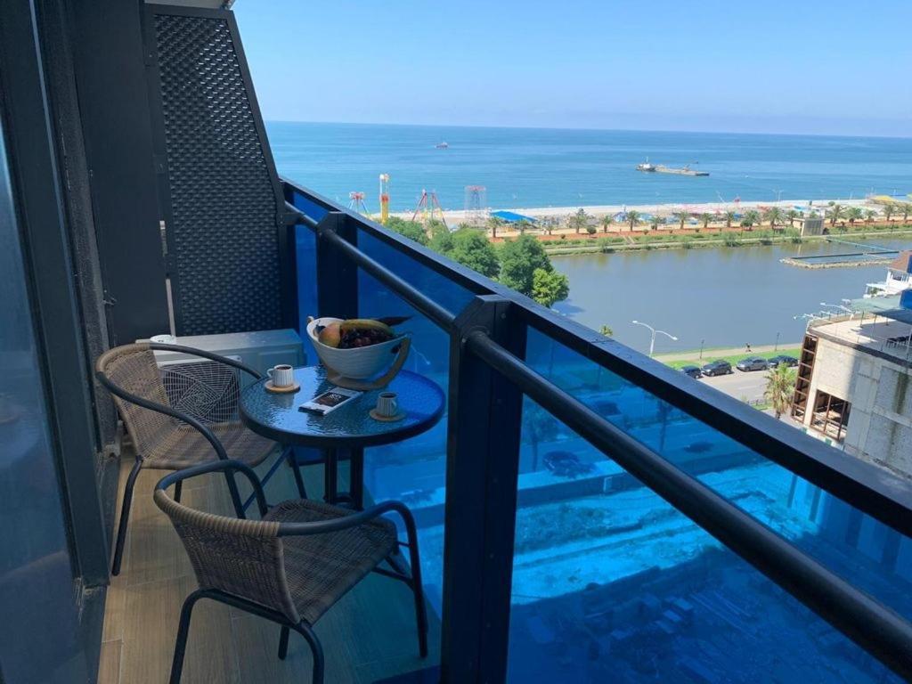 Orbi City Luxury Suit 바투미 외부 사진